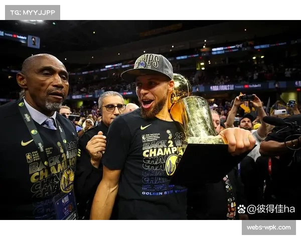 报道:斯蒂芬·库里基金会于夏洛特举办青少年篮球训练营 报道:斯蒂芬·库里基金会于夏洛特举办青少年篮球训练营